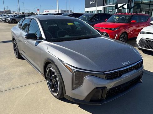 New 2026 Kia K4 GT-Line image 1