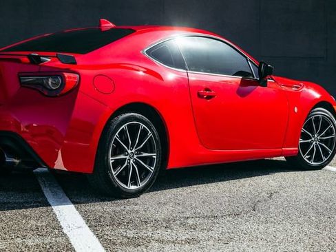 Used 2018 Toyota 86 GT image 51