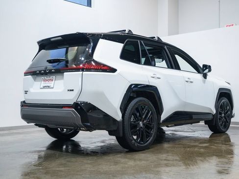 Certified 2026 Toyota RAV4 XSE w/ Panoramic Sun Roof Package AWD/4WD image 7