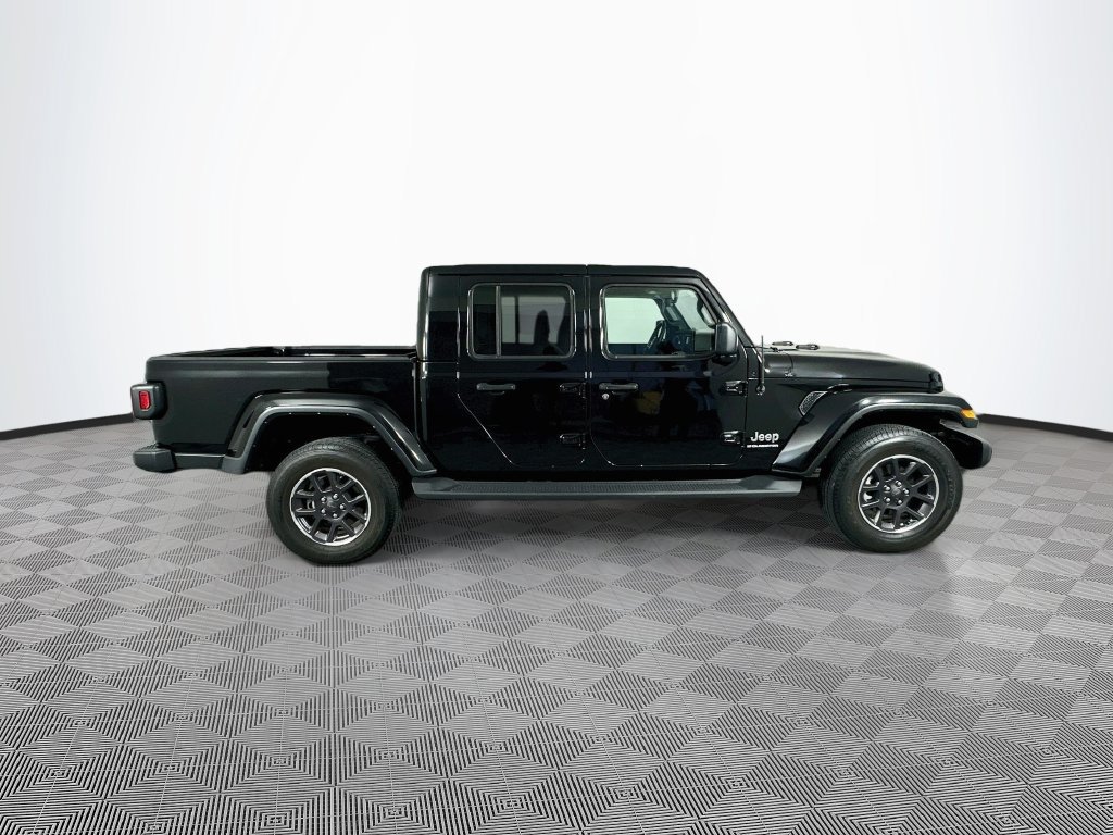 Used 2023 Jeep Gladiator Overland w/ Cold Weather Group AWD/4WD image 14