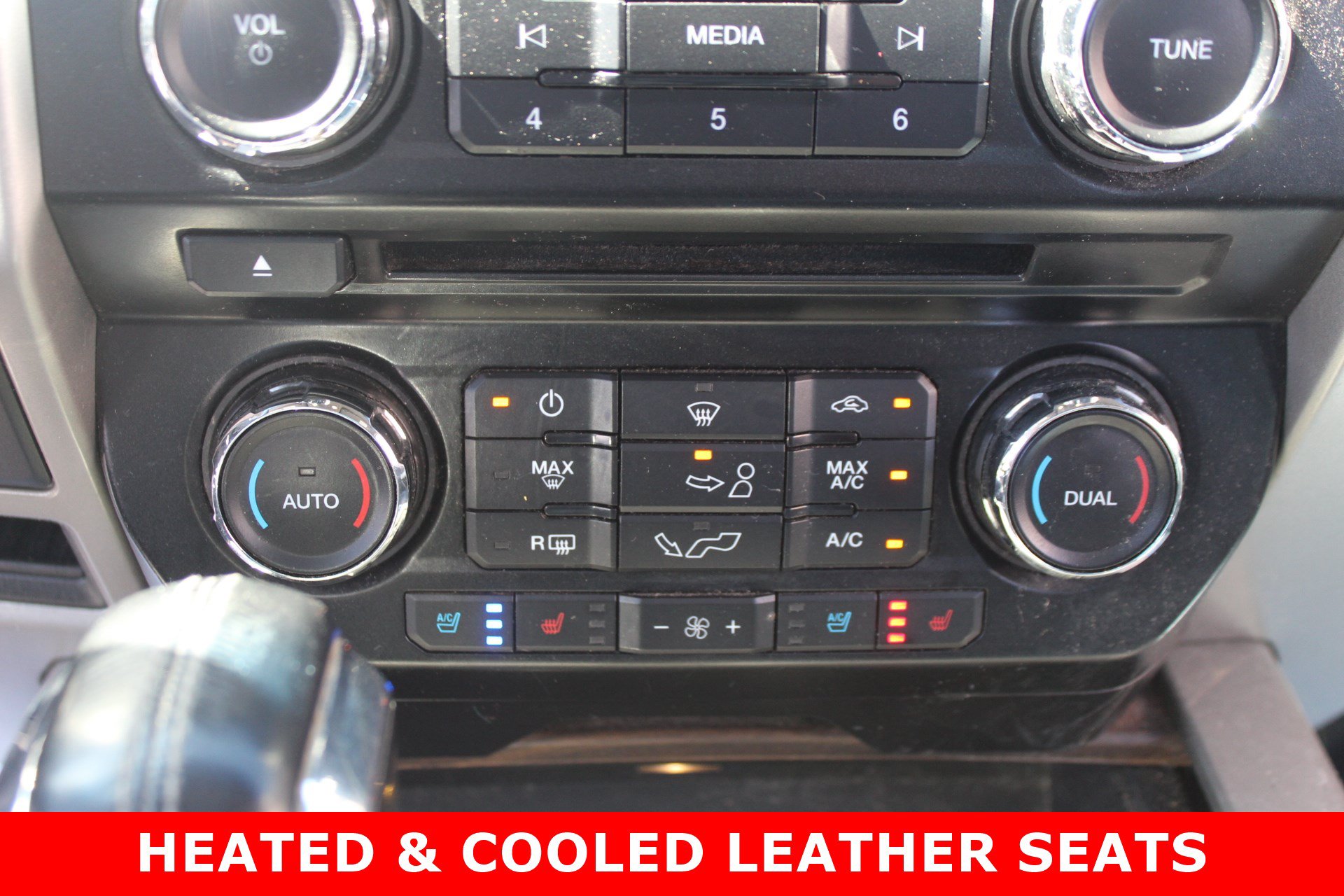 Used 2016 Ford F150 Lariat RWD image 23