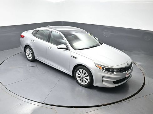 Used 2017 Kia Optima EX w/ Premium Package FWD image 42