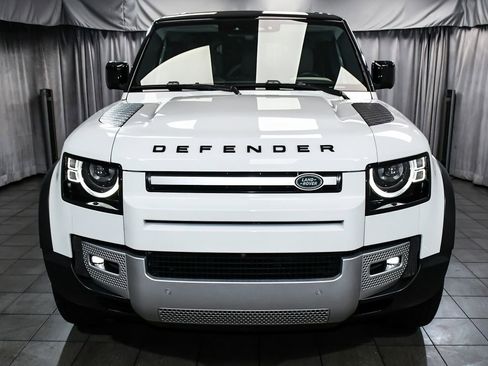 Used 2021 Land Rover Defender 110 SE AWD/4WD image 2