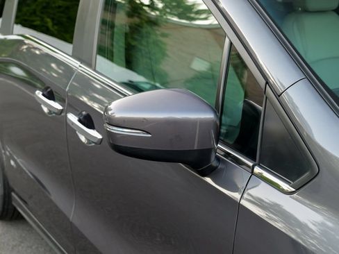 Used 2023 Honda Odyssey Touring image 11