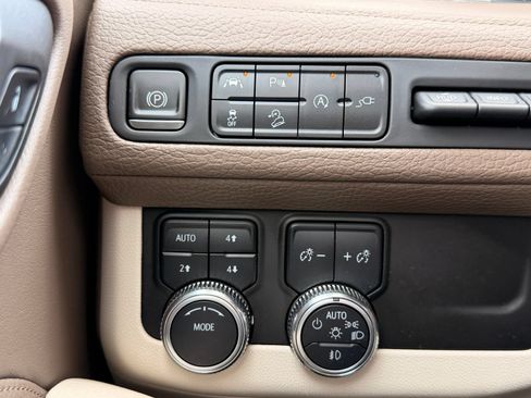 Used 2021 GMC Yukon Denali AWD/4WD image 24