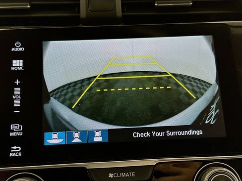 Used 2016 Honda Civic Touring image 22