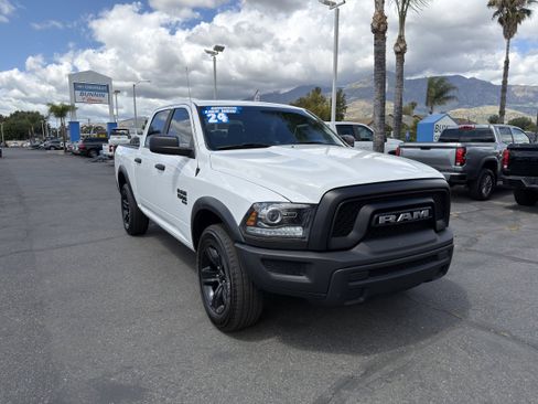 Used 2024 RAM 1500 Warlock AWD/4WD image 2