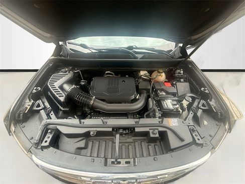 Used 2022 GMC Acadia SLT image 32