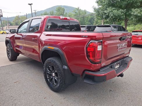 Used 2023 GMC Canyon Elevation w/ Convenience Package AWD/4WD image 4