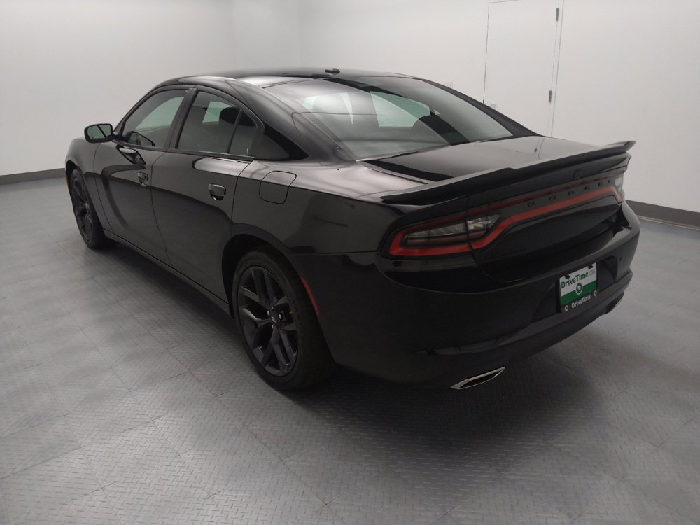 Used 2021 Dodge Charger SXT w/ Blacktop Package RWD image 5