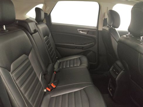 Used 2019 Ford Edge SEL w/ Equipment Group 201A image 19
