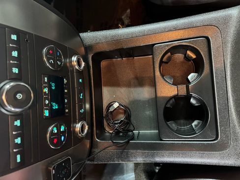 Used 2007 GMC Yukon SLT w/ SLT Preferred Equipment Group RWD image 25