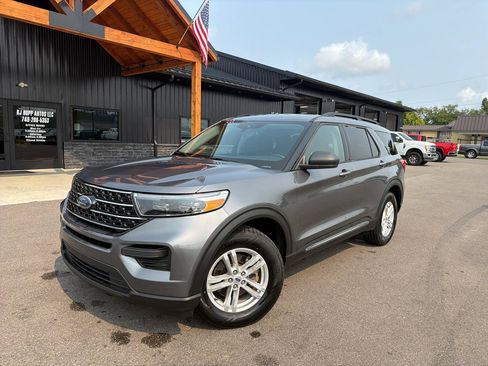 Used 2021 Ford Explorer XLT AWD/4WD image 1