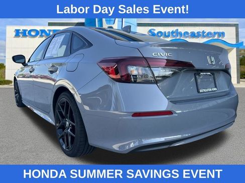 Used 2025 Honda Civic Sport image 7