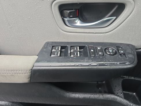 Used 2023 Honda Pilot LX image 28