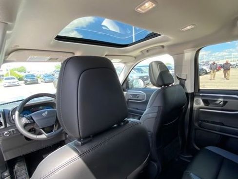 Used 2025 Ford Bronco Sport Outer Banks w/ Outer Banks Tech Package+ AWD/4WD image 7