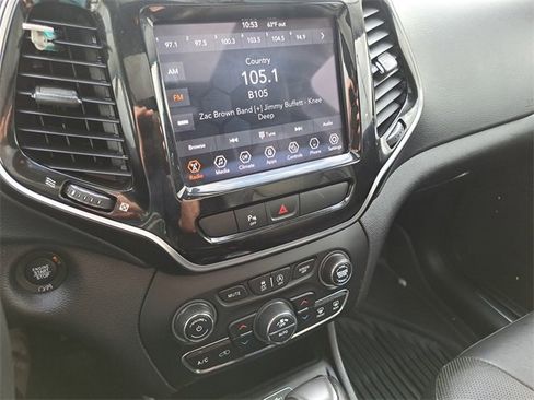 Used 2020 Jeep Cherokee Limited image 6