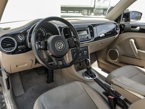 Used 2014 Volkswagen Beetle 1.8T image 3