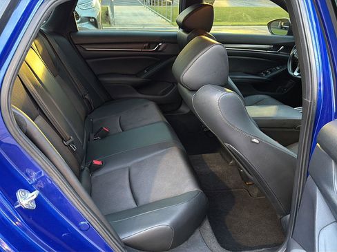 Used 2022 Honda Accord Sport image 12