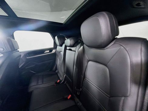 Certified 2026 Porsche Cayenne AWD/4WD image 26