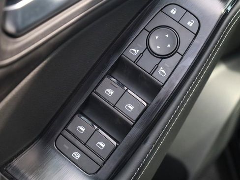 New 2026 Nissan Rogue SV image 10