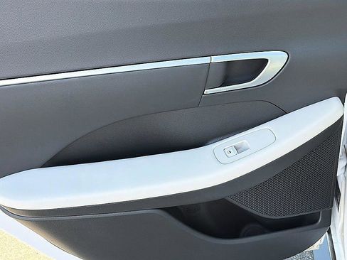 Certified 2025 Hyundai Sonata SEL FWD image 9