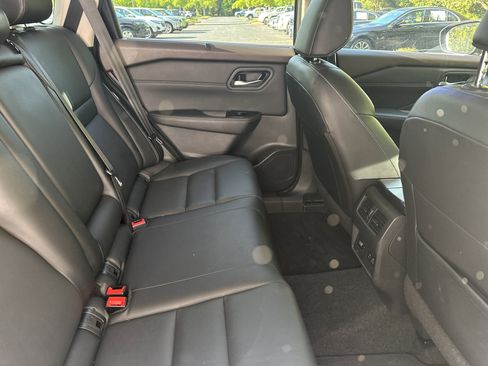 Used 2023 Nissan Rogue SL w/ SL Premium Package FWD image 21