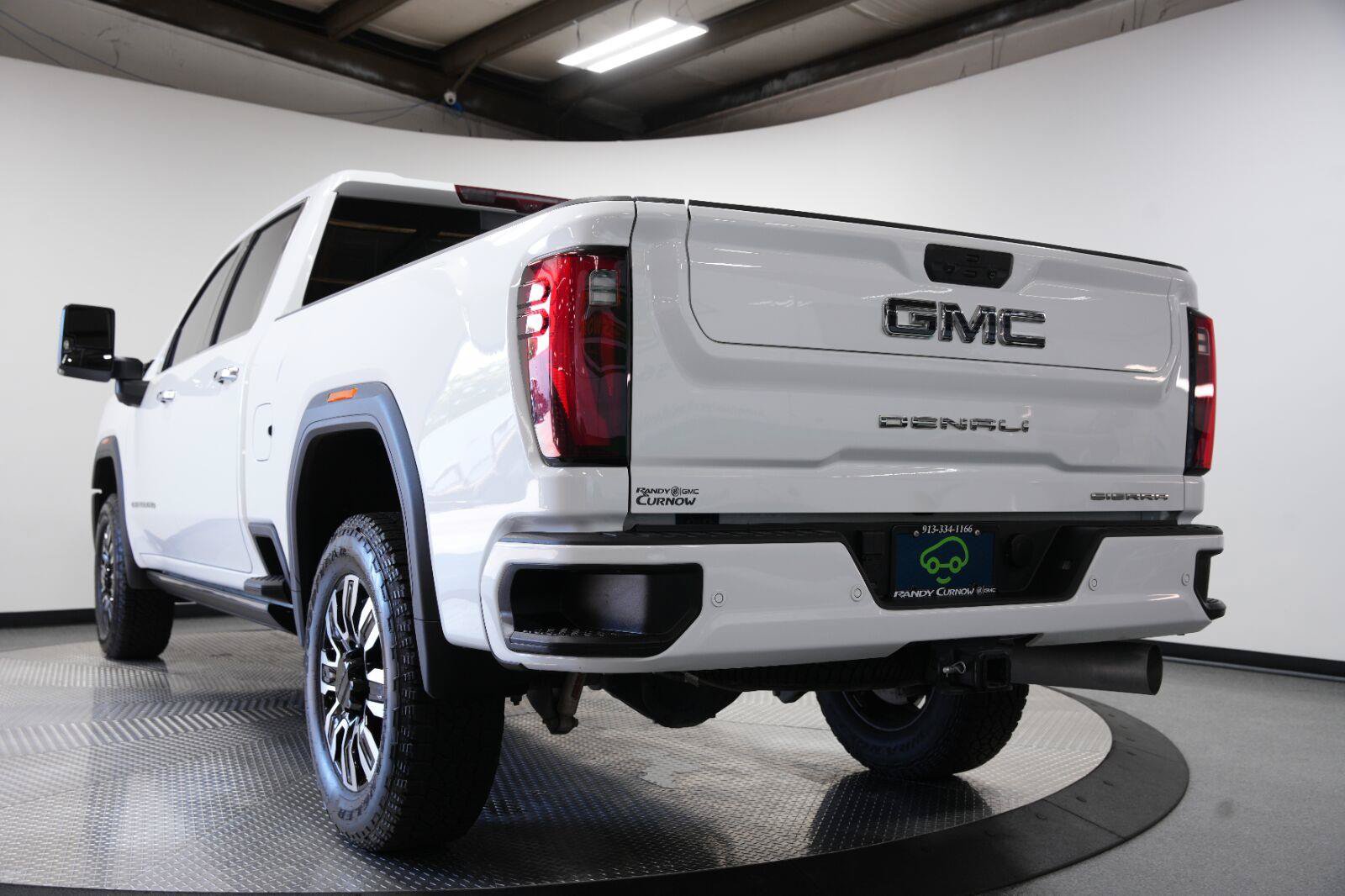 Used 2024 GMC Sierra 2500 Denali Ultimate AWD/4WD image 35