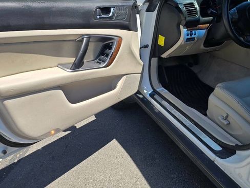 Used 2008 Subaru Outback 2.5XT Limited AWD/4WD image 13