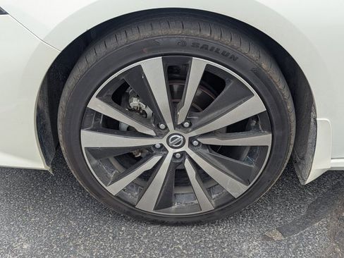 Used 2022 Nissan Altima 2.5 SR image 12