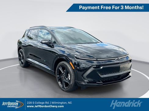 Used 2024 Chevrolet Equinox EV RS FWD image 1