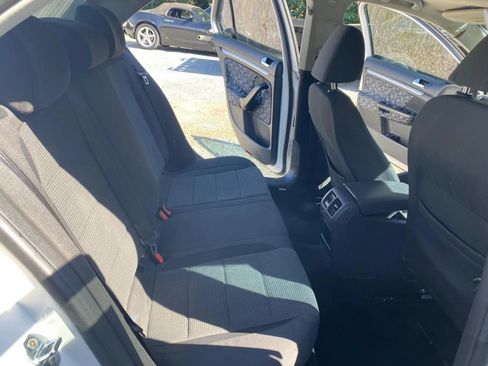 Used 2010 Volkswagen Jetta S image 16