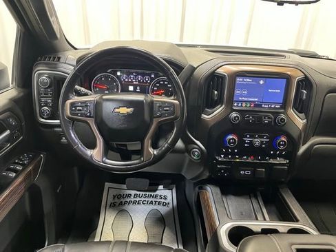Used 2022 Chevrolet Silverado 2500 High Country w/ Z71 Off-Road Package image 18