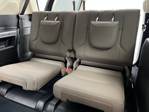 Used 2022 Lexus GX 460 Premium w/ Accessory Package AWD/4WD image 39