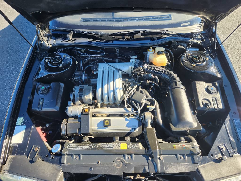 Used 1992 Cadillac Allante FWD image 37