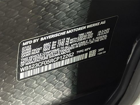 Used 2024 BMW iX xDrive50 w/ Premium Package image 32