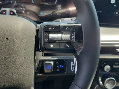 New 2026 Hyundai Ioniq 9 SE AWD/4WD image 8