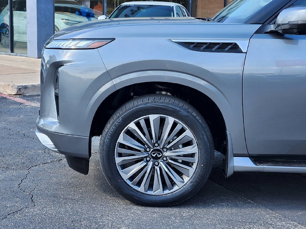Used 2025 INFINITI QX80 Sensory w/ Exterior Package AWD/4WD image 9