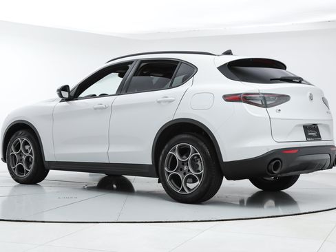 New 2025 Alfa Romeo Stelvio Sprint w/ Convenience Package AWD/4WD image 3