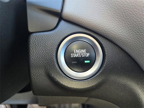 Used 2021 Chevrolet Equinox LS w/ LS Convenience Package image 25