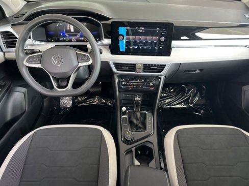 New 2026 Volkswagen Taos SE AWD/4WD image 12