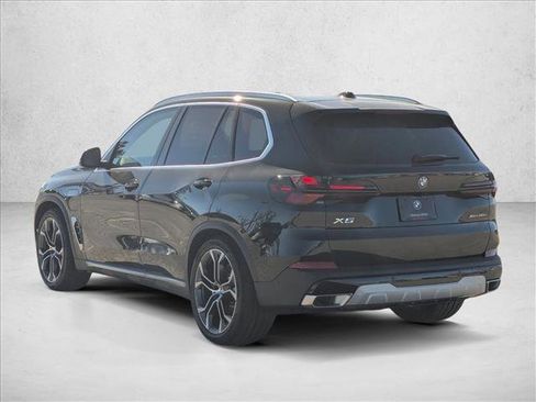 New 2026 BMW X5 xDrive50e w/ Premium Package image 9
