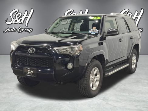 Used 2018 Toyota 4Runner SR5 image 25