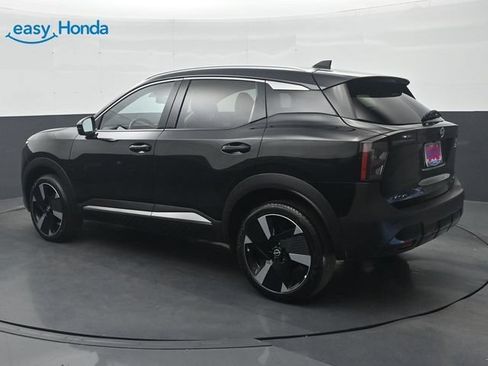 Used 2026 Nissan Kicks SR FWD image 5