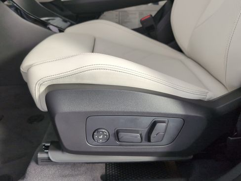 Used 2026 BMW X1 xDrive28i w/ Technology Package image 10