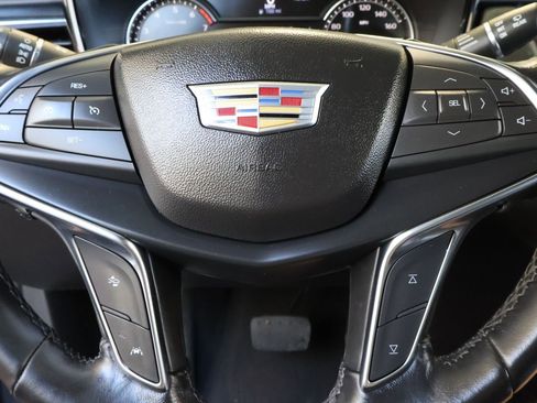 Used 2022 Cadillac XT5 Luxury image 21
