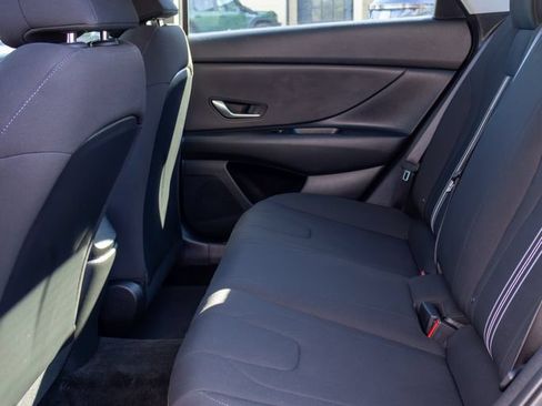 Certified 2023 Hyundai Elantra SEL FWD image 14