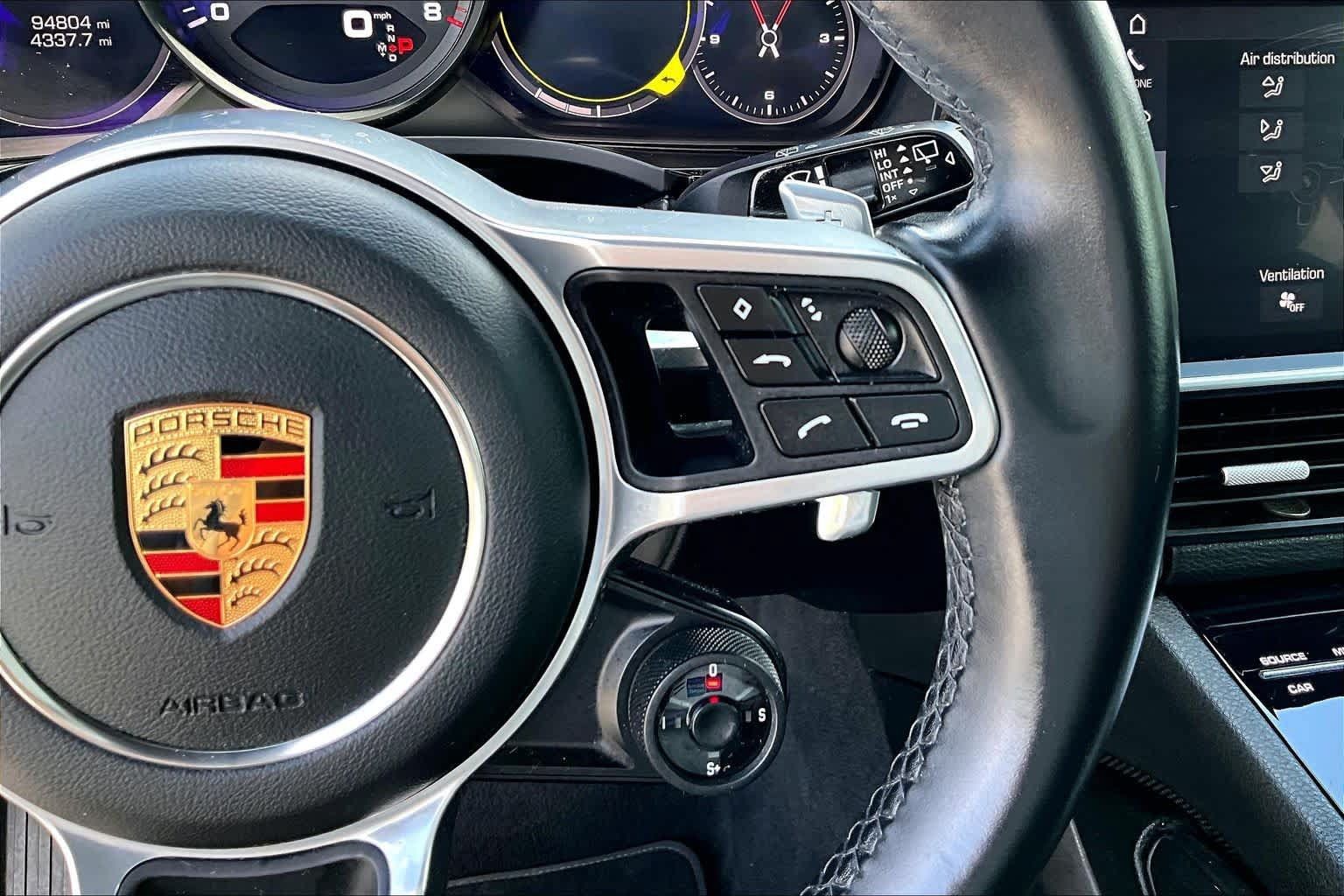 Used 2020 Porsche Cayenne AWD/4WD image 23