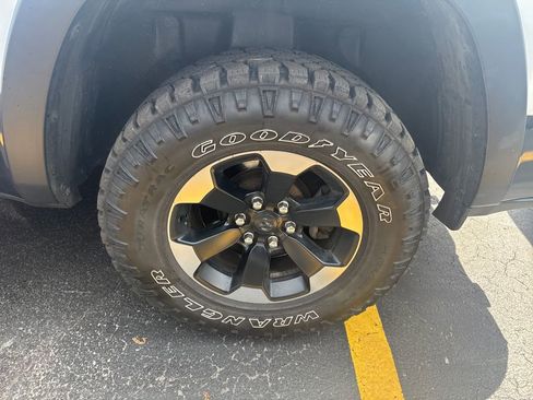 Used 2019 RAM 1500 Rebel w/ Rebel Level 2 Equipment Group AWD/4WD image 7