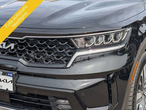 Certified 2023 Kia Sorento EX image 11